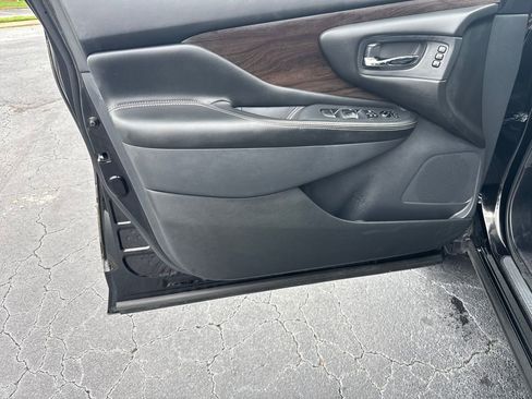 Used 2024 Nissan Murano Platinum image 11