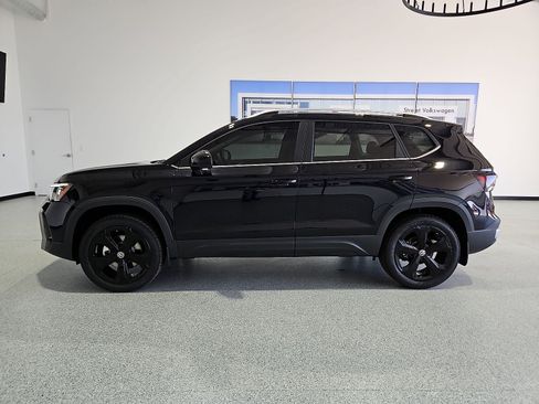 New 2026 Volkswagen Taos SEL AWD/4WD image 5
