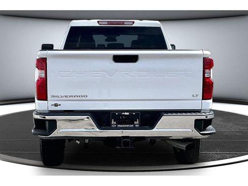Used 2025 Chevrolet Silverado 2500 LT w/ Convenience Package AWD/4WD image 5