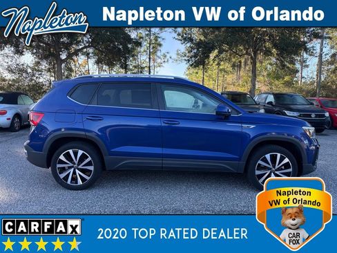 Used 2022 Volkswagen Taos SE image 8