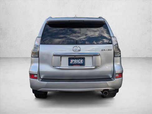 Used 2017 Lexus GX 460 image 7