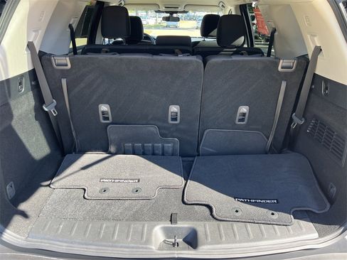 Certified 2025 Nissan Pathfinder S image 25