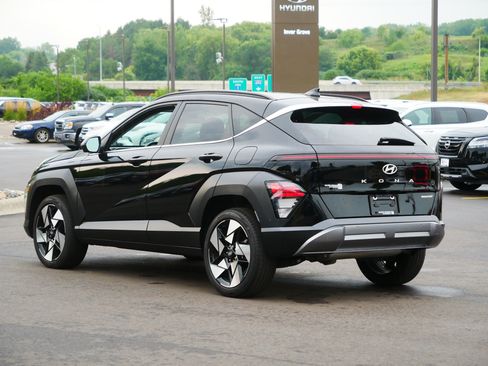Used 2024 Hyundai Kona Limited AWD/4WD image 8