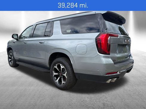 Certified 2025 GMC Yukon XL AT4 AWD/4WD image 3