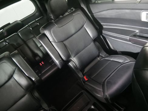 Used 2020 Ford Explorer ST w/ Premium Technology Package image 14