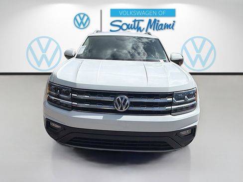 Used 2018 Volkswagen Atlas SE image 2