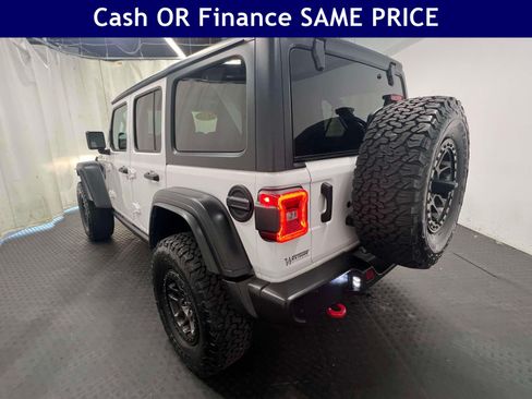 Certified 2022 Jeep Wrangler Unlimited Rubicon w/ Xtreme Recon 35" Tire Package AWD/4WD image 11