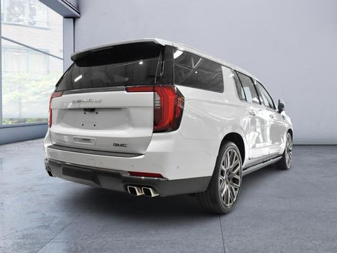 Used 2026 GMC Yukon XL Denali Ultimate AWD/4WD image 5