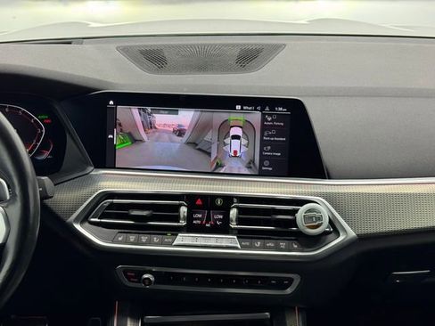 Used 2019 BMW X5 xDrive40i w/ M Sport Package image 4