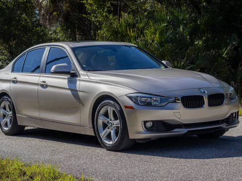 Used 2014 BMW 328i Sedan RWD image 3