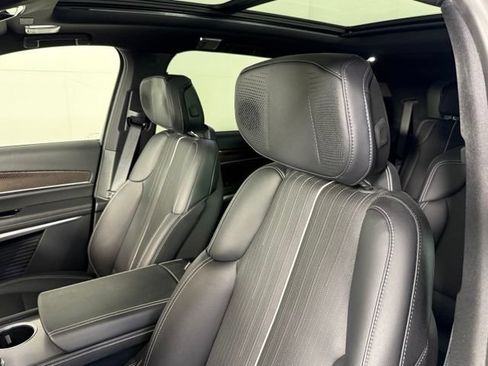Certified 2026 Cadillac Vistiq Sport w/ LPO, Floor Liner Package AWD/4WD image 18