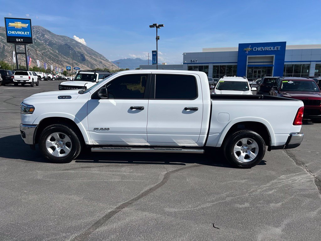 Used 2025 RAM 1500 Big Horn AWD/4WD image 13