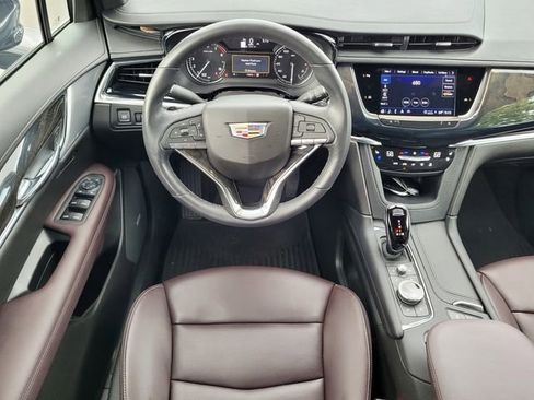Certified 2024 Cadillac XT6 Premium Luxury AWD/4WD image 16