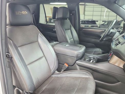 Used 2023 Chevrolet Tahoe High Country w/ Premium Package 2 RWD image 45