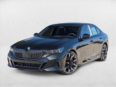 New 2026 BMW 550e xDrive w/ Premium Package
