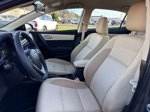 Used 2017 Toyota Corolla LE image 20