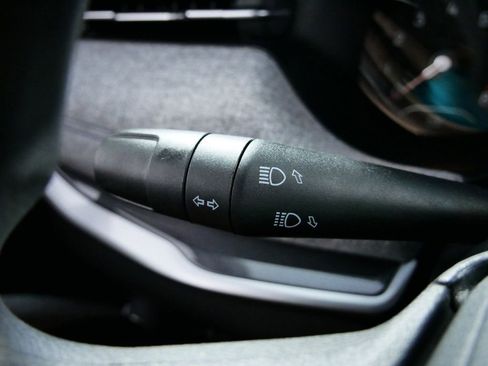 Used 2024 Jeep Compass Sport image 35