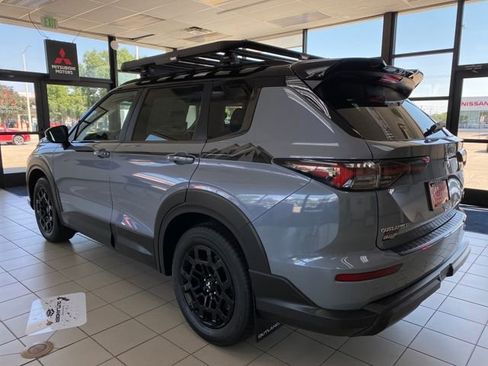 New 2025 Mitsubishi Outlander Trail Edition image 3