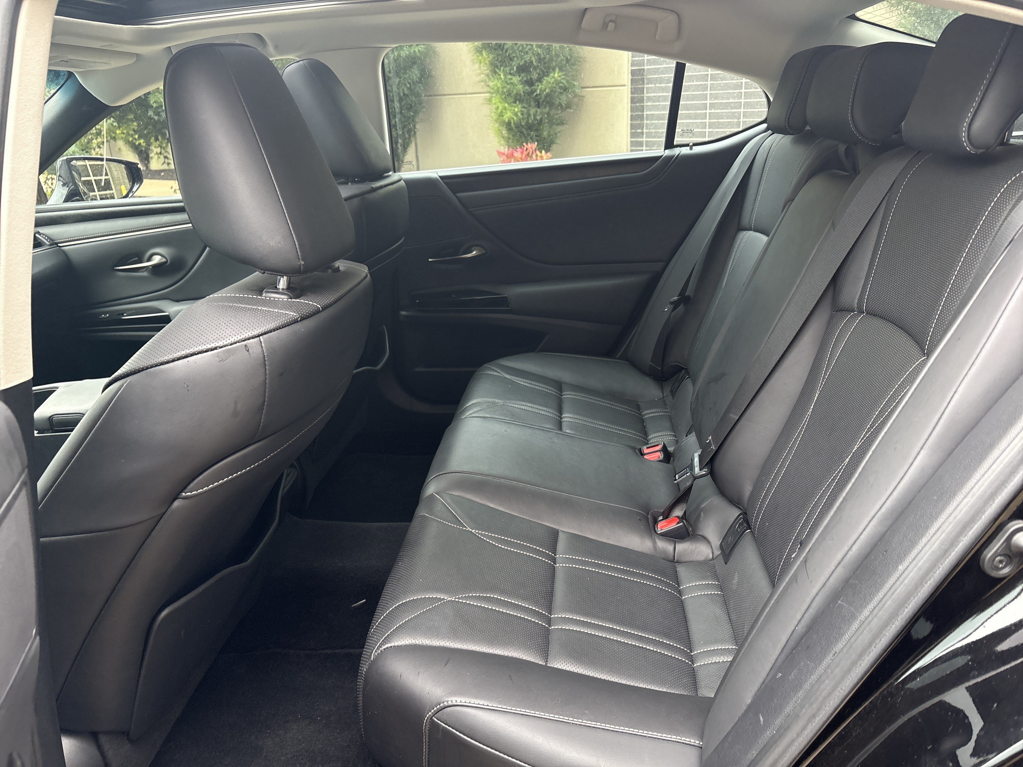 Used 2023 Lexus ES 350 w/ Accessory Package (Z2) FWD image 18
