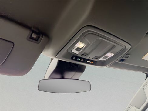 Used 2022 Chevrolet Silverado 1500 LT image 25