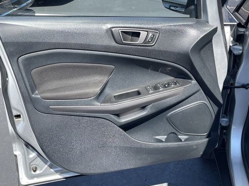 Used 2020 Ford EcoSport SE image 24