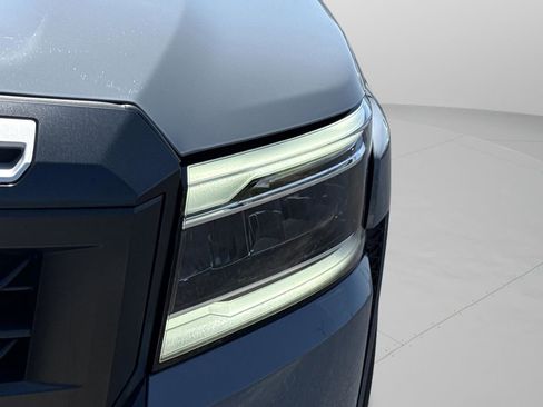 Used 2025 Nissan Frontier PRO-4X w/ Pro Premium Package image 17