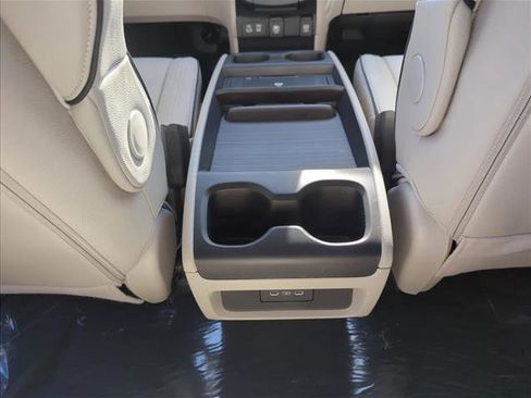 New 2026 Honda Odyssey Touring image 17