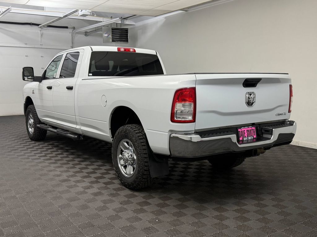 Used 2024 RAM 3500 Tradesman w/ Chrome Appearance Group AWD/4WD image 3