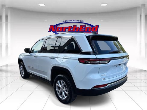 Used 2022 Jeep Grand Cherokee Limited image 6