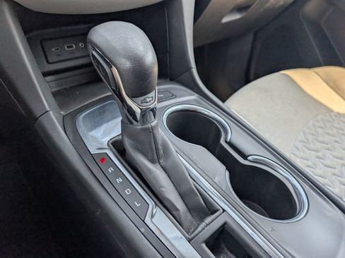 Used 2023 Chevrolet Equinox LT w/ Driver Convenience Package FWD image 13