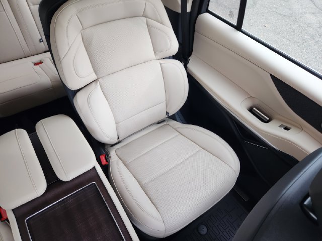 New 2027 Lincoln Navigator Reserve AWD/4WD image 15