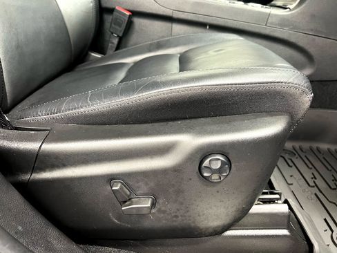 Used 2022 Jeep Grand Cherokee Limited image 15