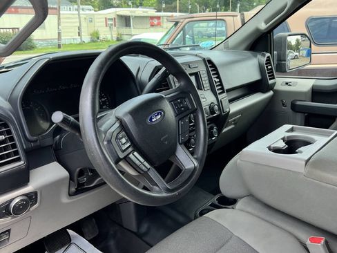 Used 2017 Ford F150 XL w/ Equipment Group 101A Mid AWD/4WD image 3