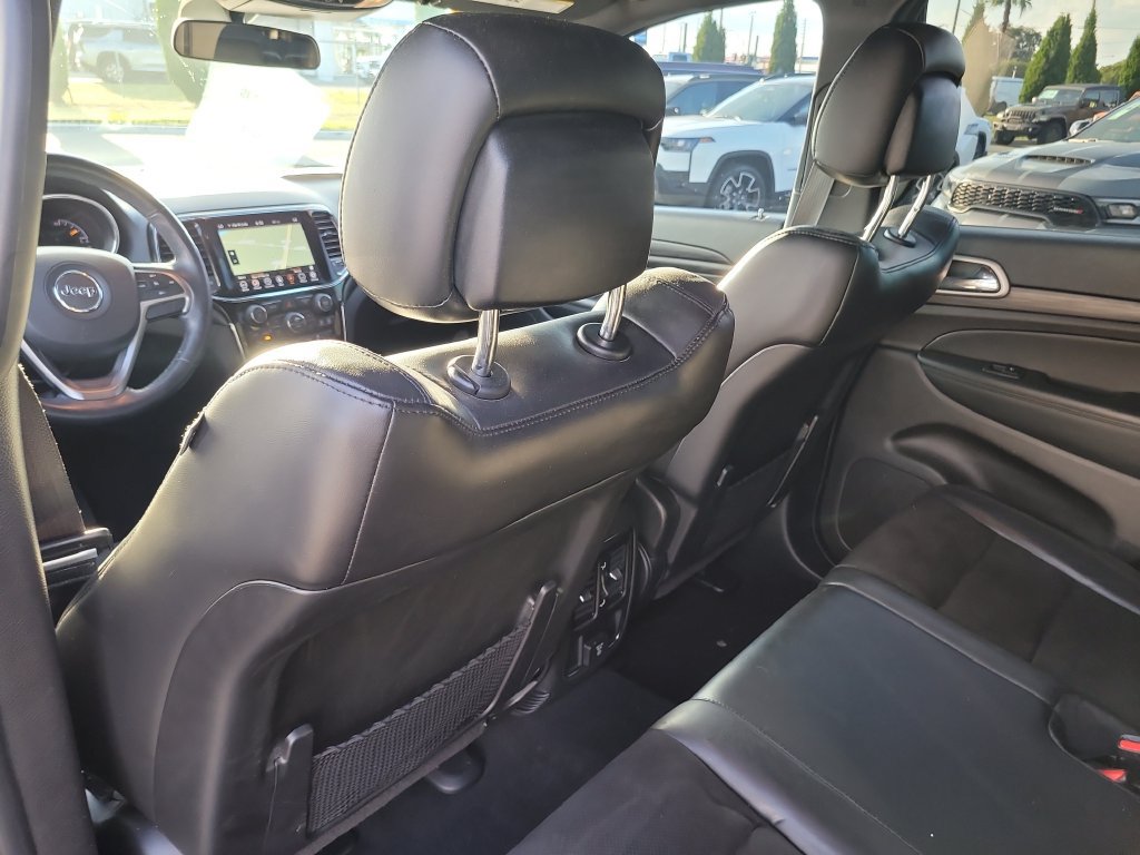 Used 2021 Jeep Grand Cherokee Laredo X RWD image 12