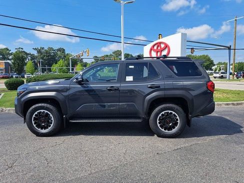 New 2026 Toyota 4Runner TRD Off-Road Premium AWD/4WD image 9