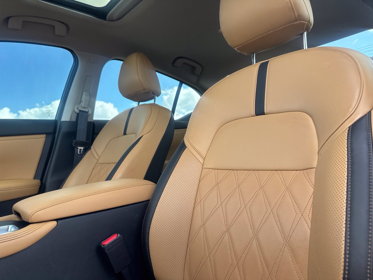 Certified 2025 Nissan Sentra SV w/ SV Premium Package FWD image 46