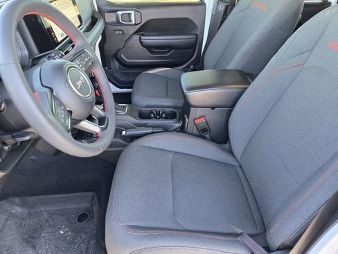 Certified 2024 Jeep Wrangler Unlimited Rubicon image 14