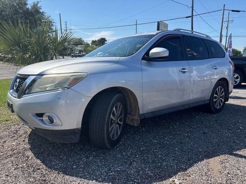 Used 2013 Nissan Pathfinder SV AWD/4WD image 3