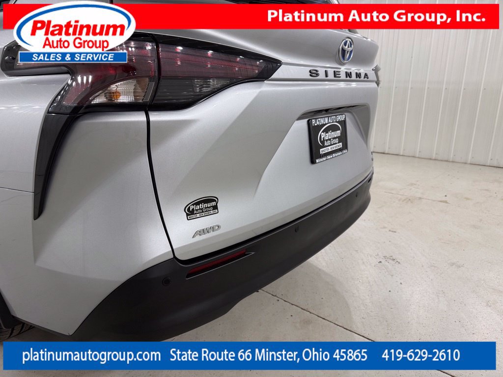 Used 2023 Toyota Sienna XLE AWD/4WD image 50