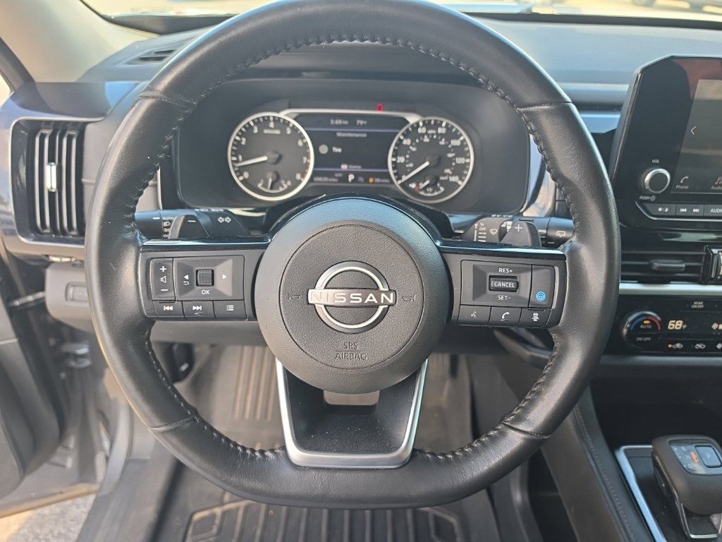Used 2022 Nissan Pathfinder SV AWD/4WD image 15