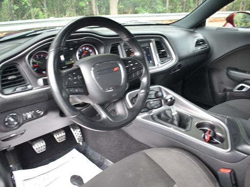 Used 2021 Dodge Challenger R/T image 16