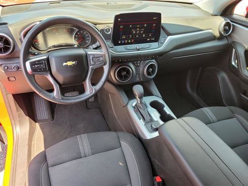 Used 2025 Chevrolet Blazer LT AWD/4WD image 15