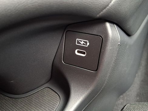 Certified 2024 Honda HR-V LX image 26