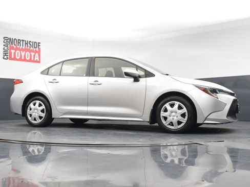 Used 2021 Toyota Corolla LE FWD image 27