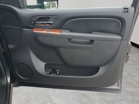 Used 2011 Chevrolet Silverado 1500 LTZ w/ LTZ Plus Package image 40