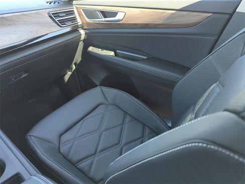 New 2026 Volkswagen Atlas SE image 22