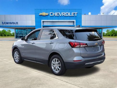 Used 2024 Chevrolet Equinox LT FWD image 3