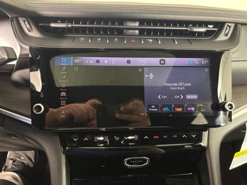 New 2026 Jeep Grand Cherokee Altitude AWD/4WD image 23