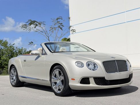 Used 2012 Bentley Continental GT w/ Convenience Specification Pkg image 2