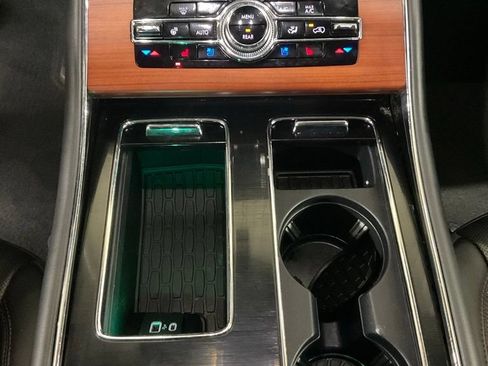 Used 2023 Lincoln Aviator Reserve w/ Equipment Group 201A AWD/4WD image 21